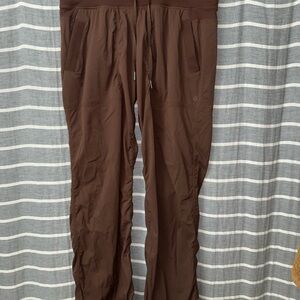 Lululemon dance studios size 10